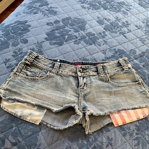 Miss Me Shorts